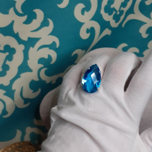 Beautiful Blue Topaz Teardrop S925 Ring - 9 gm TWp - Picture 6 of 8